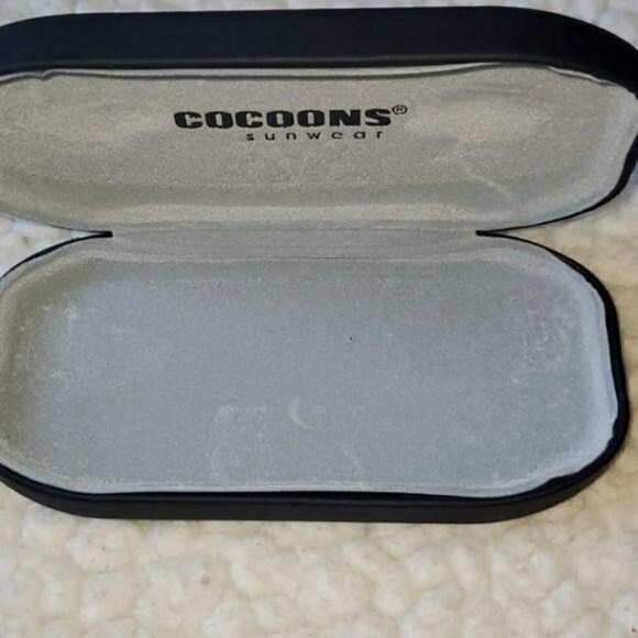 Cocoons Polarized Sunglass Expandable Clipons with Hardcase - Picture 7 of 9